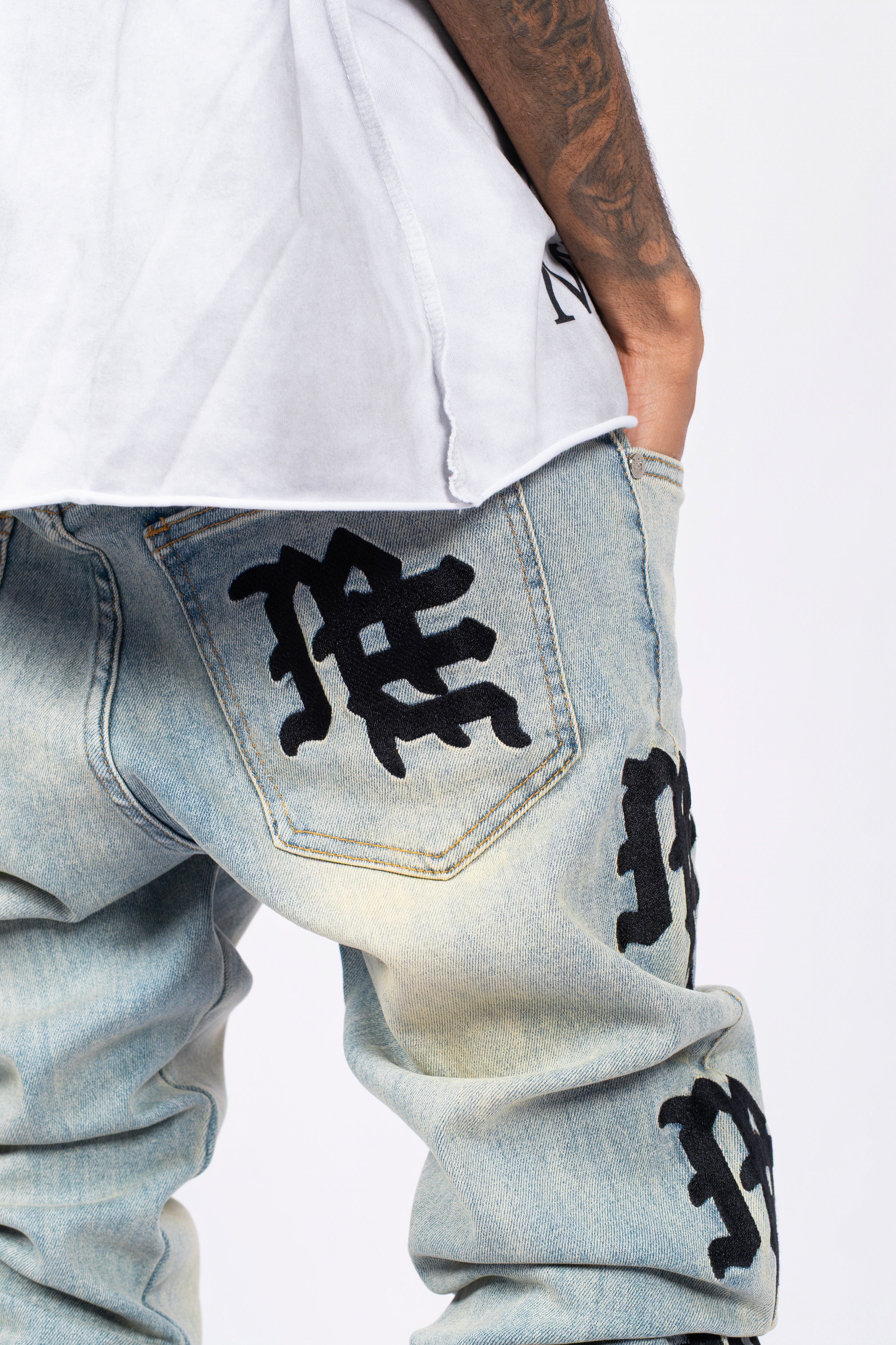 Y2K Street Style Yellow Washed Graphic Straight‑Fit Distressed Denim Pants