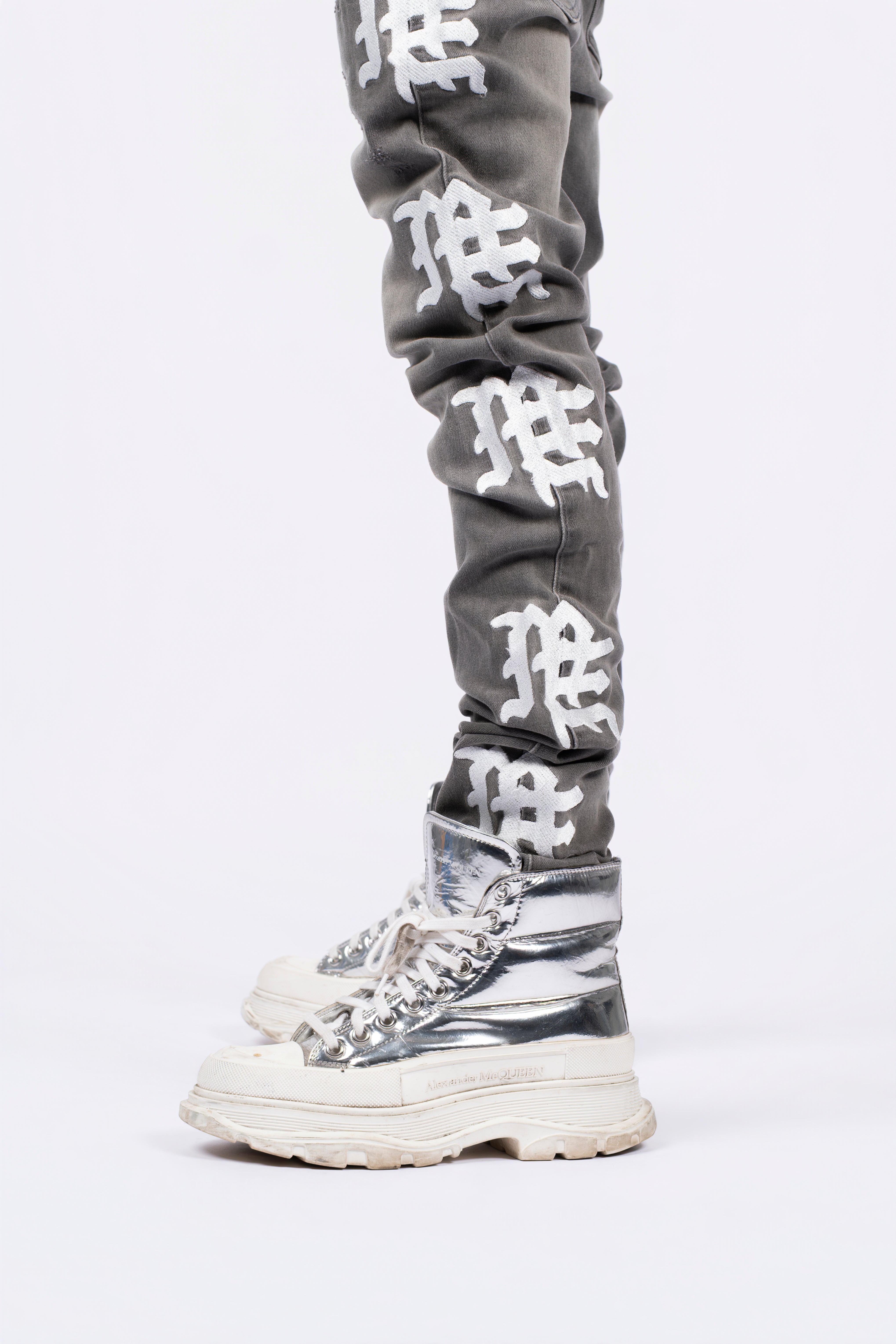 Y2K Street Style Olive Washed Graphic Straight‑Fit Distressed Denim Pants